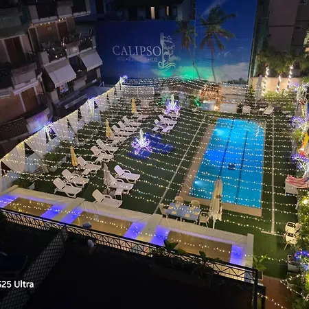 Hotiday Mazzeo מלון טאורמינה