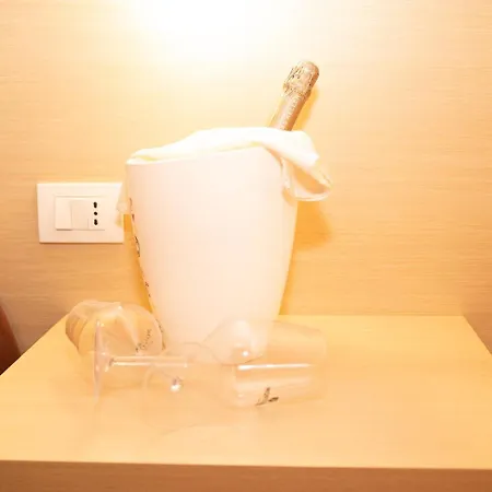 Hotiday Mazzeo מלון