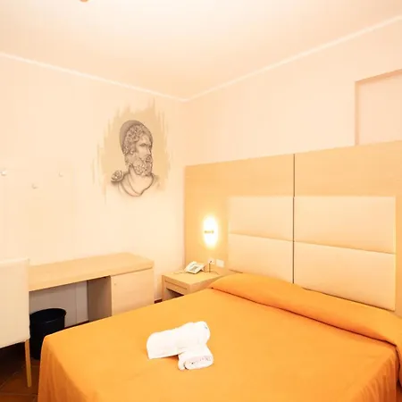 Hotiday Mazzeo מלון 3*