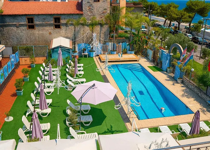 Hotiday Mazzeo Hotel 3*